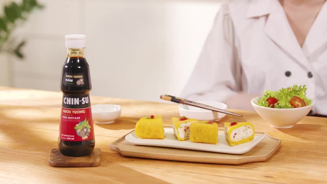 CHIN-SU Soy Sauce Chili Garlic 330ml - Masan Consumer